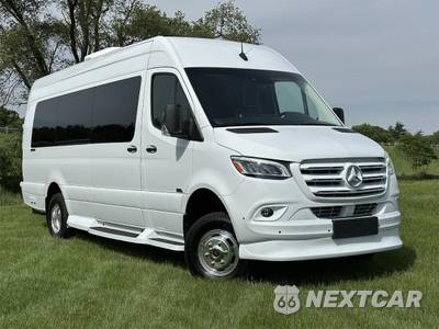 2024 Mercedes-Benz Sprinter 3500XD Eco Revolution Luxury Coach AWD 10 Pass - zdjęcie 42 z 50 - miniatura