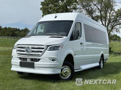 2024 Mercedes-Benz Sprinter 3500XD Eco Revolution Luxury Coach AWD 10 Pass - zdjęcie 39 z 50 - miniatura