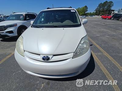 2010 Toyota Sienna XLE Minivan 7-Passenger 119.3" WB - zdjęcie 2 z 42 - miniatura