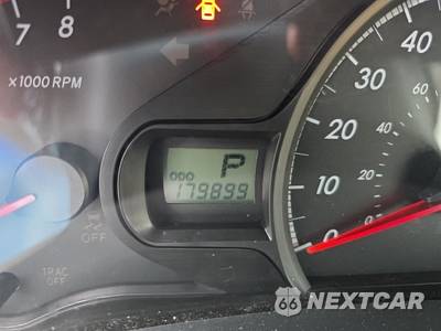 2014 Toyota Sienna LE 8-Passenger 119.3" WB - zdjęcie 15 z 31 - miniatura
