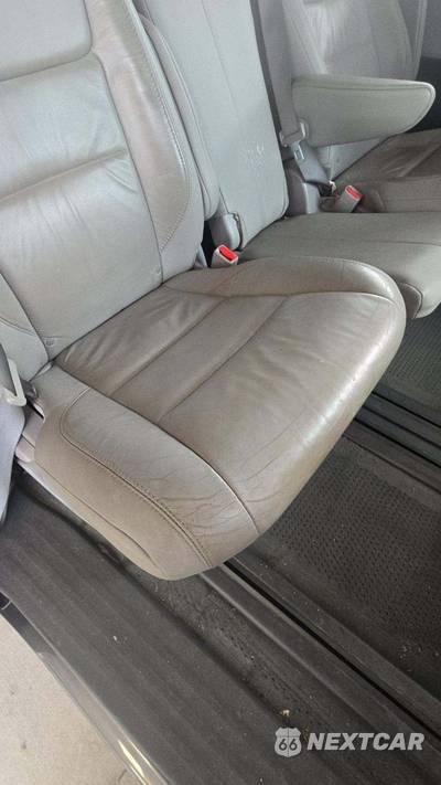 2017 Toyota Sienna XLE 8-Passenger 119.3" WB - zdjęcie 14 z 15 - miniatura