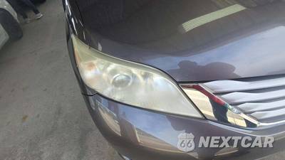2017 Toyota Sienna XLE 8-Passenger 119.3" WB - zdjęcie 8 z 15 - miniatura