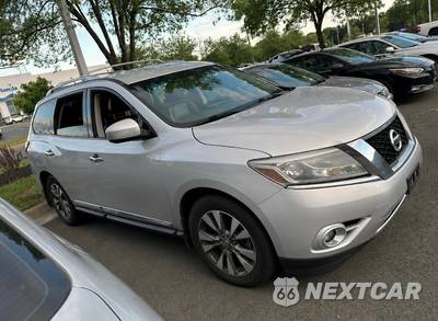 2015 Nissan Pathfinder SL - zdjęcie 8 z 14 - miniatura