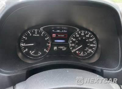 2015 Nissan Pathfinder SL - zdjęcie 9 z 14 - miniatura