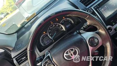 2014 Toyota Camry SE Sport - zdjęcie 37 z 39 - miniatura