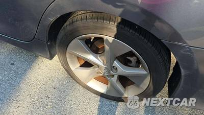 2014 Toyota Camry SE Sport - zdjęcie 28 z 39 - miniatura