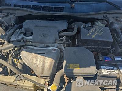 2014 Toyota Camry SE Sport - zdjęcie 16 z 39 - miniatura