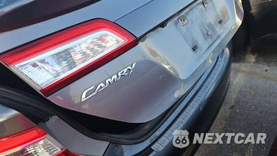 2014 Toyota Camry SE Sport - zdjęcie 29 z 39 - miniatura