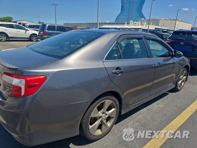 2014 Toyota Camry SE Sport - zdjęcie 4 z 39 - miniatura