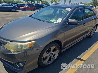 2014 Toyota Camry SE Sport - zdjęcie 1 z 39 - miniatura