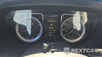 2018 Nissan TITAN SV Crew Cab Short Bed - zdjęcie 21 z 35 - miniatura