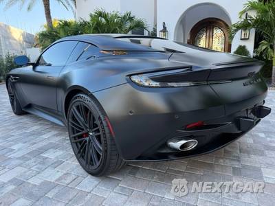 2025 Aston Martin DB12 Coupe - zdjęcie 5 z 23 - miniatura