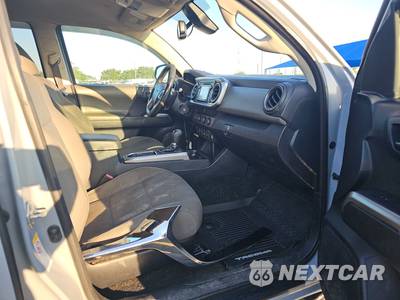 2019 Toyota Tacoma SR5 Crew Cab Medium Bed - zdjęcie 8 z 18 - miniatura