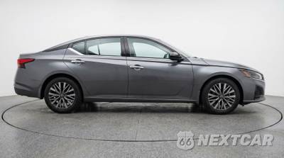 2025 Nissan Altima SV - zdjęcie 8 z 12 - miniatura