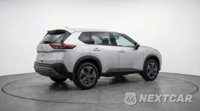 2025 Nissan Rogue SV - zdjęcie 7 z 12 - miniatura