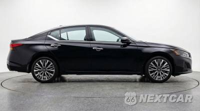 2025 Nissan Altima SV - zdjęcie 8 z 12 - miniatura