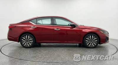 2025 Nissan Altima SV - zdjęcie 8 z 12 - miniatura