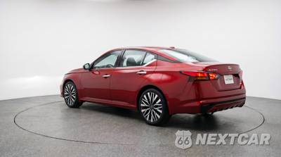 2025 Nissan Altima SV - zdjęcie 5 z 12 - miniatura