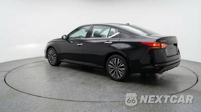 2025 Nissan Altima SV - zdjęcie 5 z 12 - miniatura