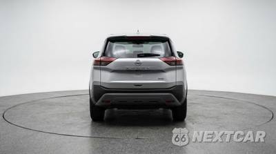 2025 Nissan Rogue SV - zdjęcie 6 z 12 - miniatura