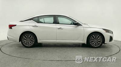 2025 Nissan Altima SV - zdjęcie 8 z 12 - miniatura
