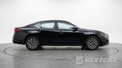 2025 Nissan Altima SV - zdjęcie 8 z 12 - miniatura
