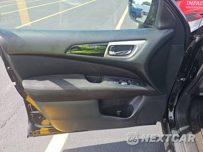 2017 Nissan Pathfinder SV - zdjęcie 9 z 20 - miniatura