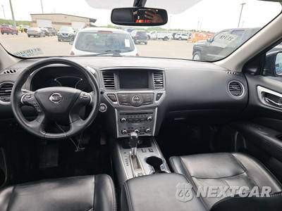 2017 Nissan Pathfinder SL - zdjęcie 11 z 38 - miniatura