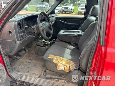2006 Chevrolet Silverado 2500HD WT Regular Cab Long Bed 1WT - zdjęcie 9 z 12 - miniatura