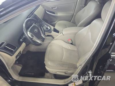 2011 Toyota Prius Four - zdjęcie 7 z 17 - miniatura