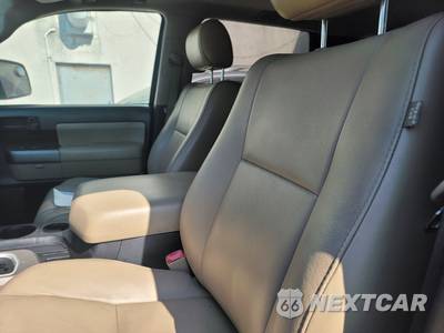 2012 Toyota Sequoia SR5 - zdjęcie 9 z 26 - miniatura