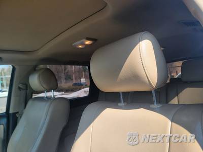 2012 Toyota Sequoia SR5 - zdjęcie 8 z 26 - miniatura