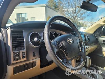 2012 Toyota Sequoia SR5 - zdjęcie 10 z 26 - miniatura