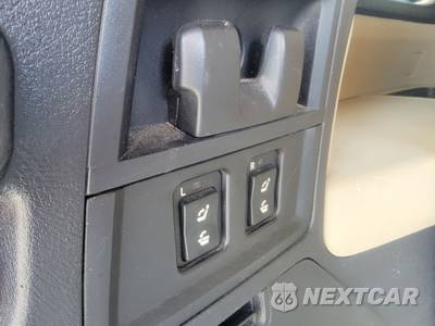 2012 Toyota Sequoia SR5 - zdjęcie 17 z 26 - miniatura
