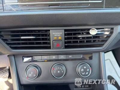 2021 Volkswagen Jetta R-Line - zdjęcie 13 z 15 - miniatura