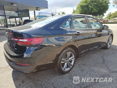 2024 Volkswagen Jetta SE - zdjęcie 4 z 22 - miniatura