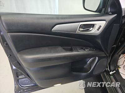 2019 Nissan Pathfinder SL - zdjęcie 9 z 26 - miniatura