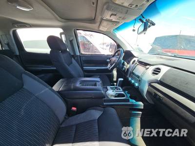 2016 Toyota Tundra TRD Pro Crew Cab Short Bed - zdjęcie 8 z 64 - miniatura