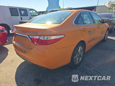 2016 Toyota Camry SE - zdjęcie 4 z 26 - miniatura
