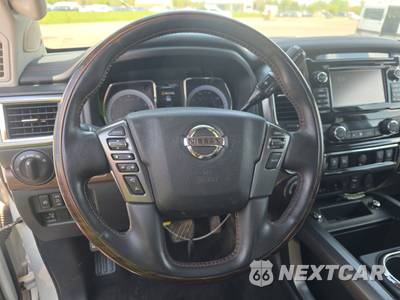 2018 Nissan TITAN Platinum Reserve Crew Cab Extra Short Bed - zdjęcie 10 z 24 - miniatura