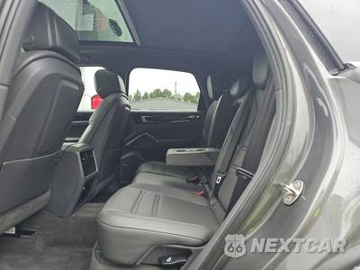 2022 Porsche Cayenne - zdjęcie 13 z 25 - miniatura