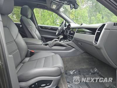 2022 Porsche Cayenne - zdjęcie 8 z 25 - miniatura