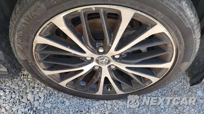 2019 Toyota Camry SE - zdjęcie 15 z 20 - miniatura