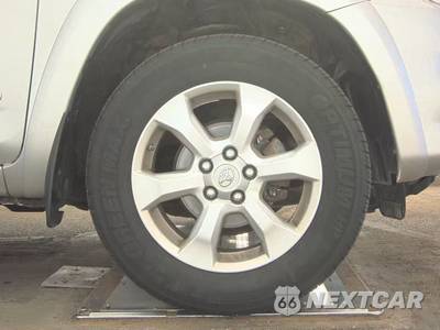 2010 Toyota RAV4 Limited - zdjęcie 10 z 45 - miniatura