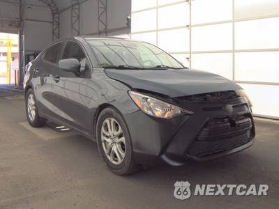 2018 Toyota Yaris iA Sedan - zdjęcie 4 z 52 - miniatura