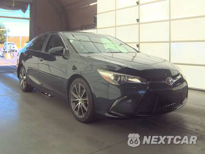 2016 Toyota Camry XSE - zdjęcie 3 z 56 - miniatura