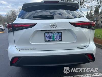 2025 Toyota Highlander XLE - zdjęcie 4 z 20 - miniatura