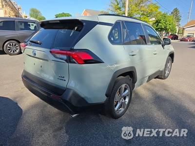 2021 Toyota RAV4 Hybrid XLE Premium - zdjęcie 4 z 21 - miniatura