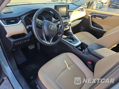2021 Toyota RAV4 Hybrid XLE Premium - zdjęcie 14 z 21 - miniatura