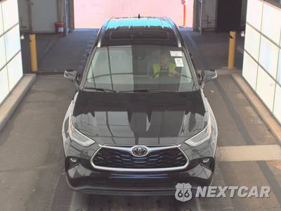 2021 Toyota Highlander XLE - zdjęcie 2 z 34 - miniatura